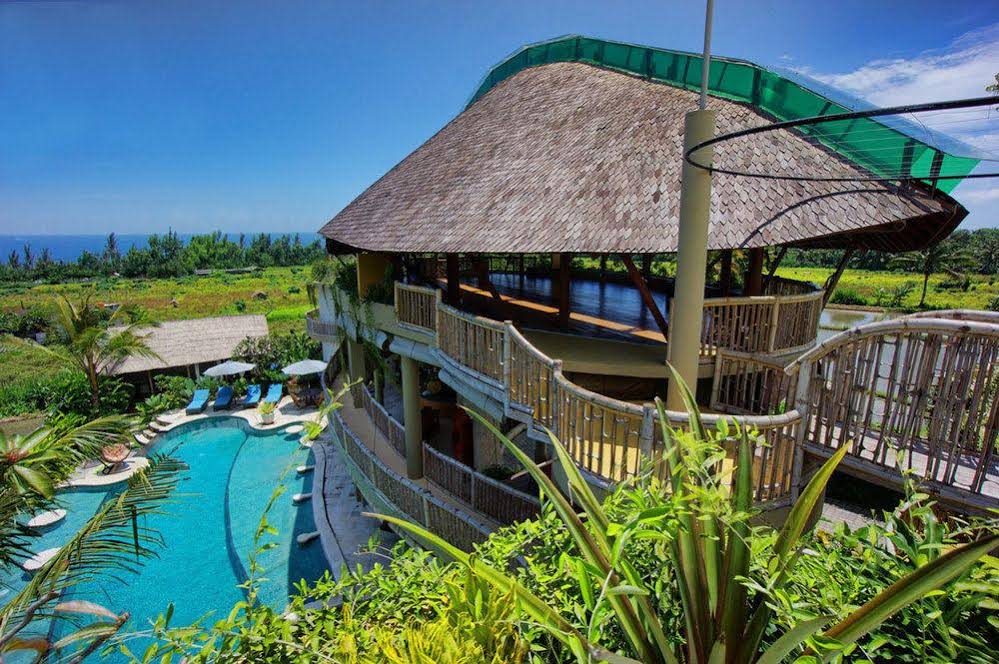 Floating Leaf Eco-Luxury Retreat