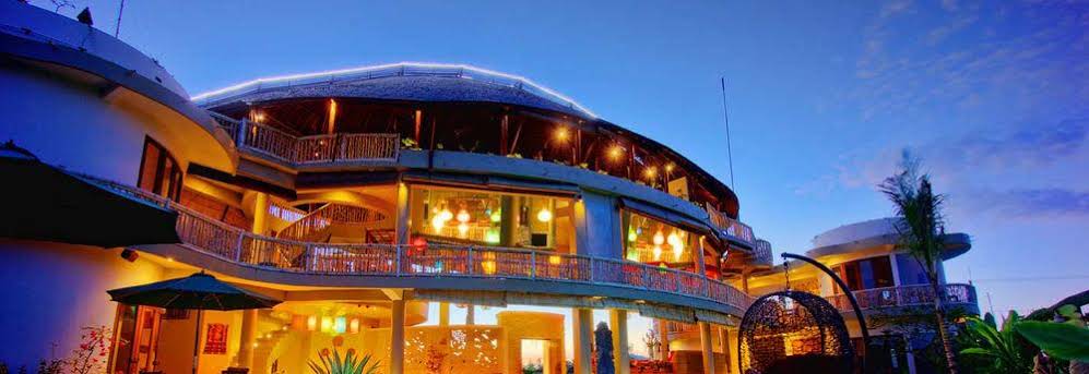 Floating Leaf Eco-Luxury Retreat