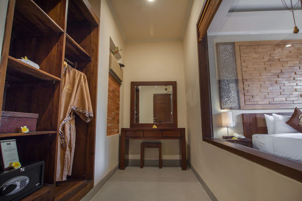 The Mudru Resort