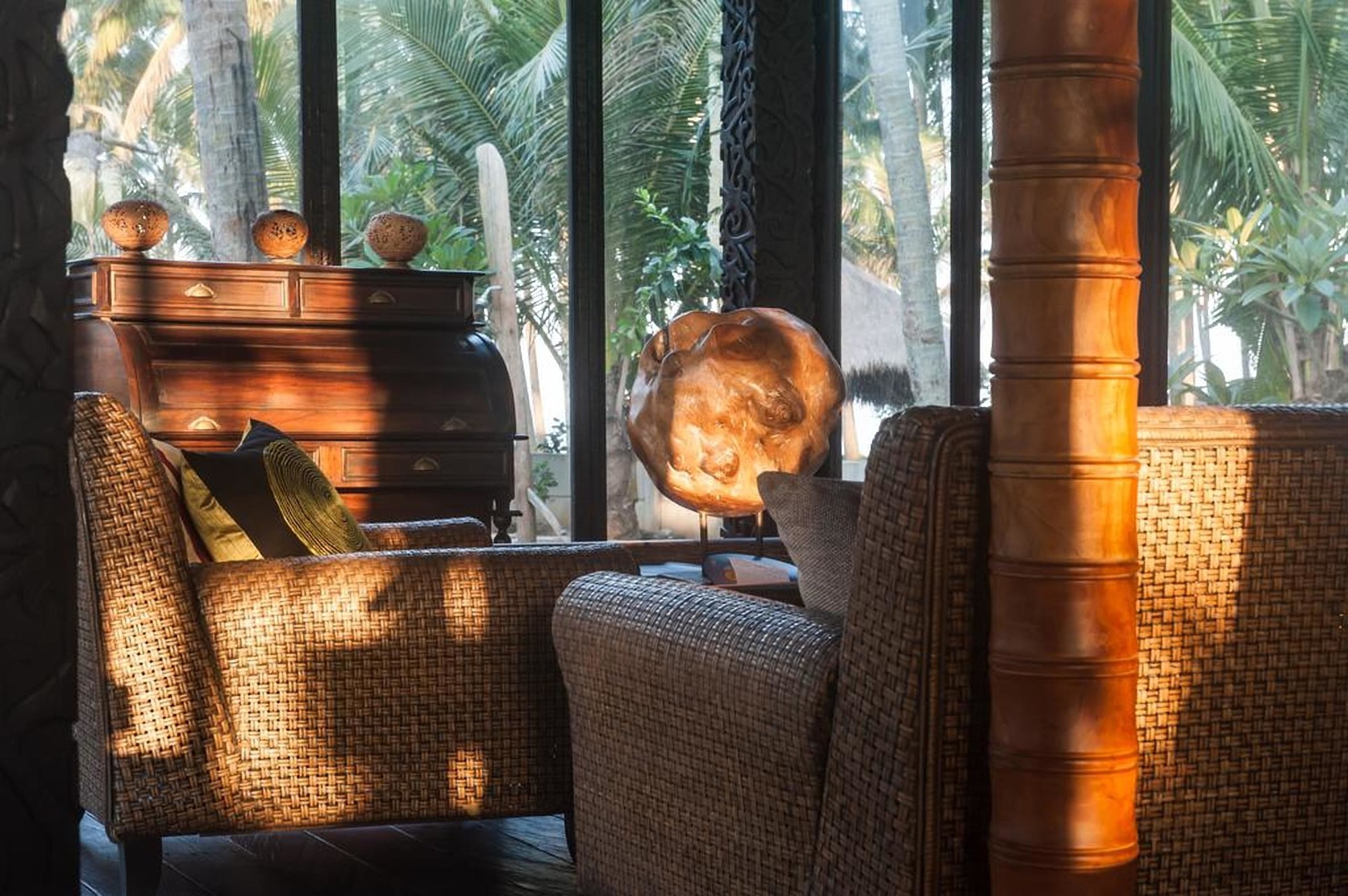 Most Exotic Beachfront Villa Keong