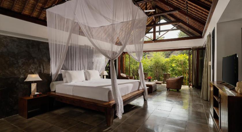 OMECURE Kaba Kaba by Nakula