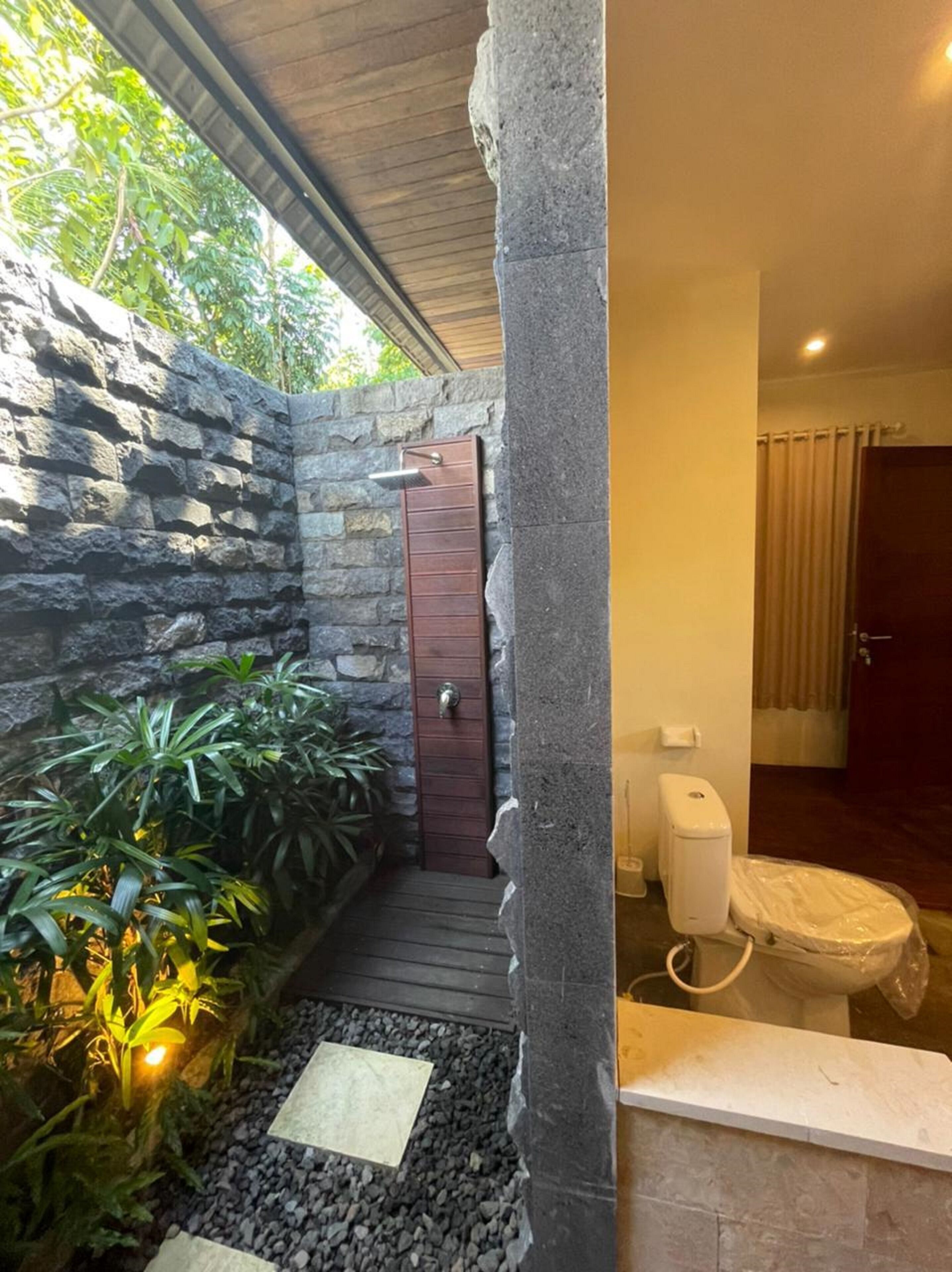 Pandawa Villa Riverside By Wizzela