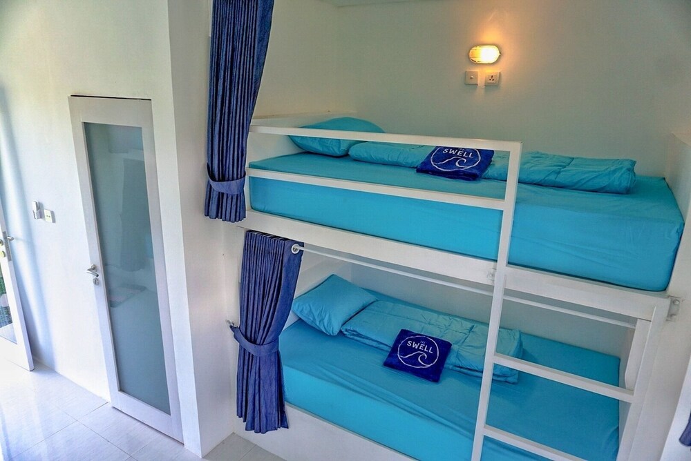 Swell Hostel & Restaurant and Bar