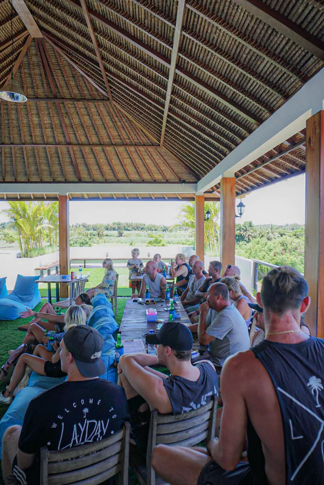 Swell Hostel & Restaurant and Bar