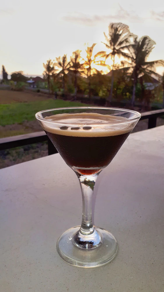 Swell Hostel & Restaurant and Bar