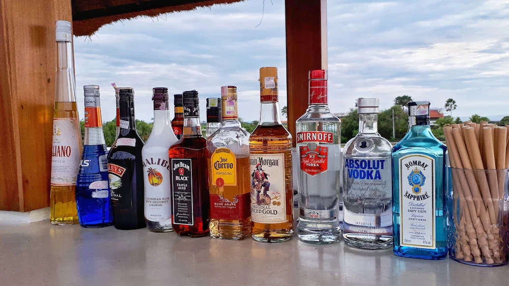 Swell Hostel & Restaurant and Bar