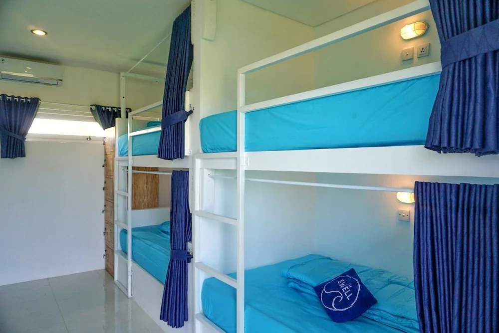 Swell Hostel & Restaurant and Bar