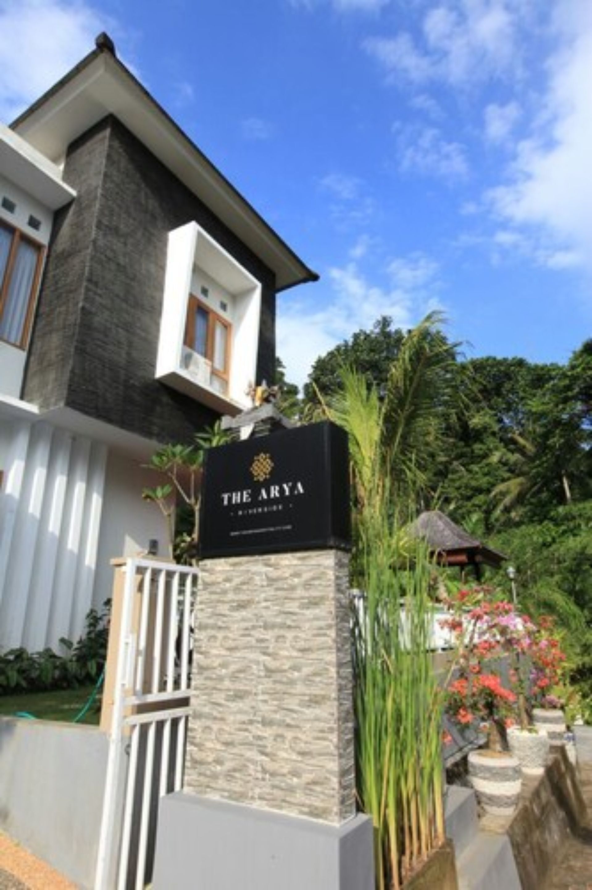 The Arya Riverside