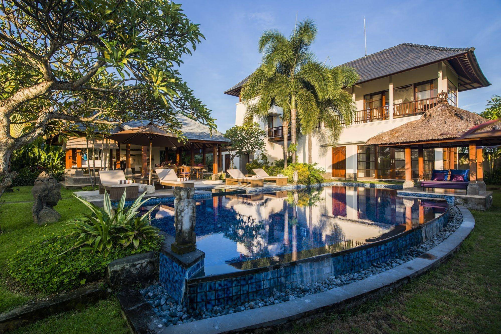 Villa Ayo