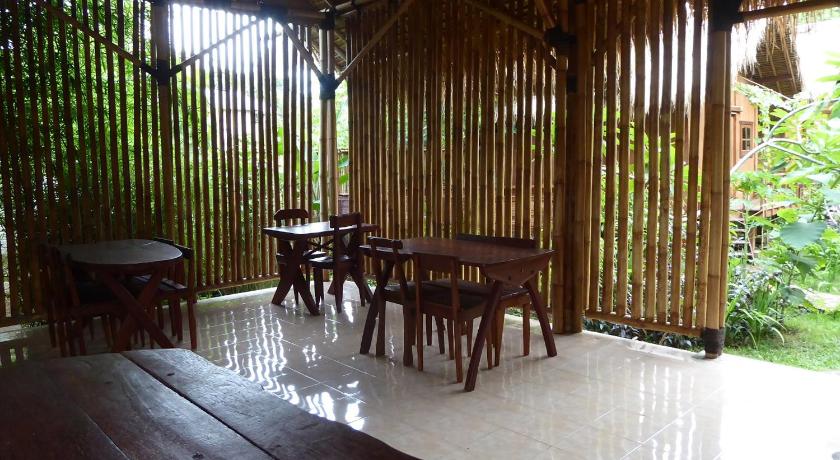 Shibui Garden Bungalows and Restaurant