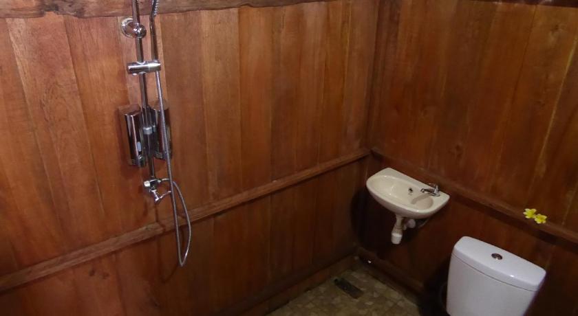 Shibui Garden Bungalows and Restaurant