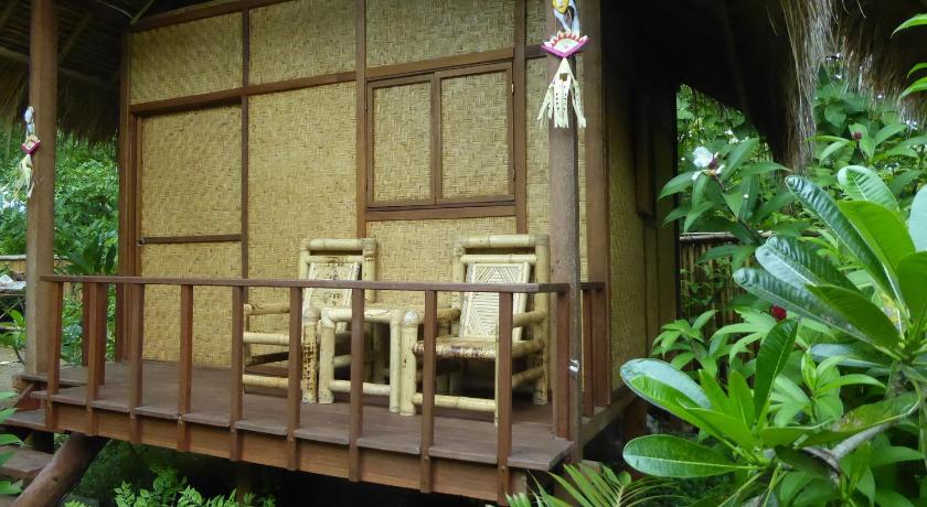 Shibui Garden Bungalows and Restaurant