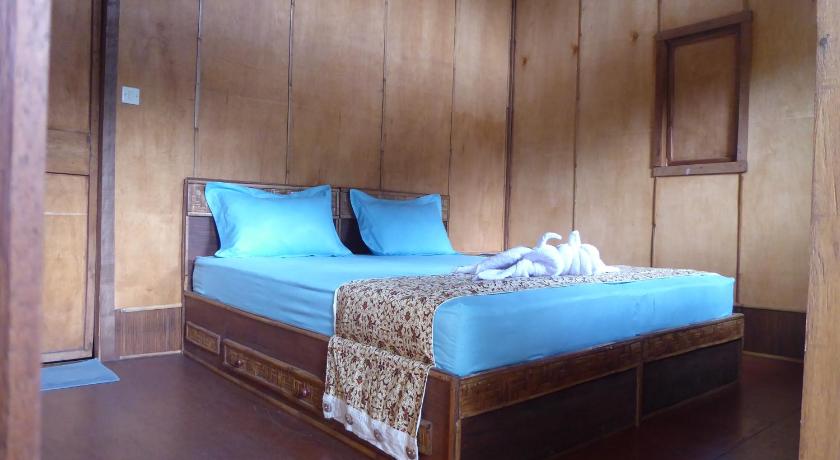 Shibui Garden Bungalows and Restaurant