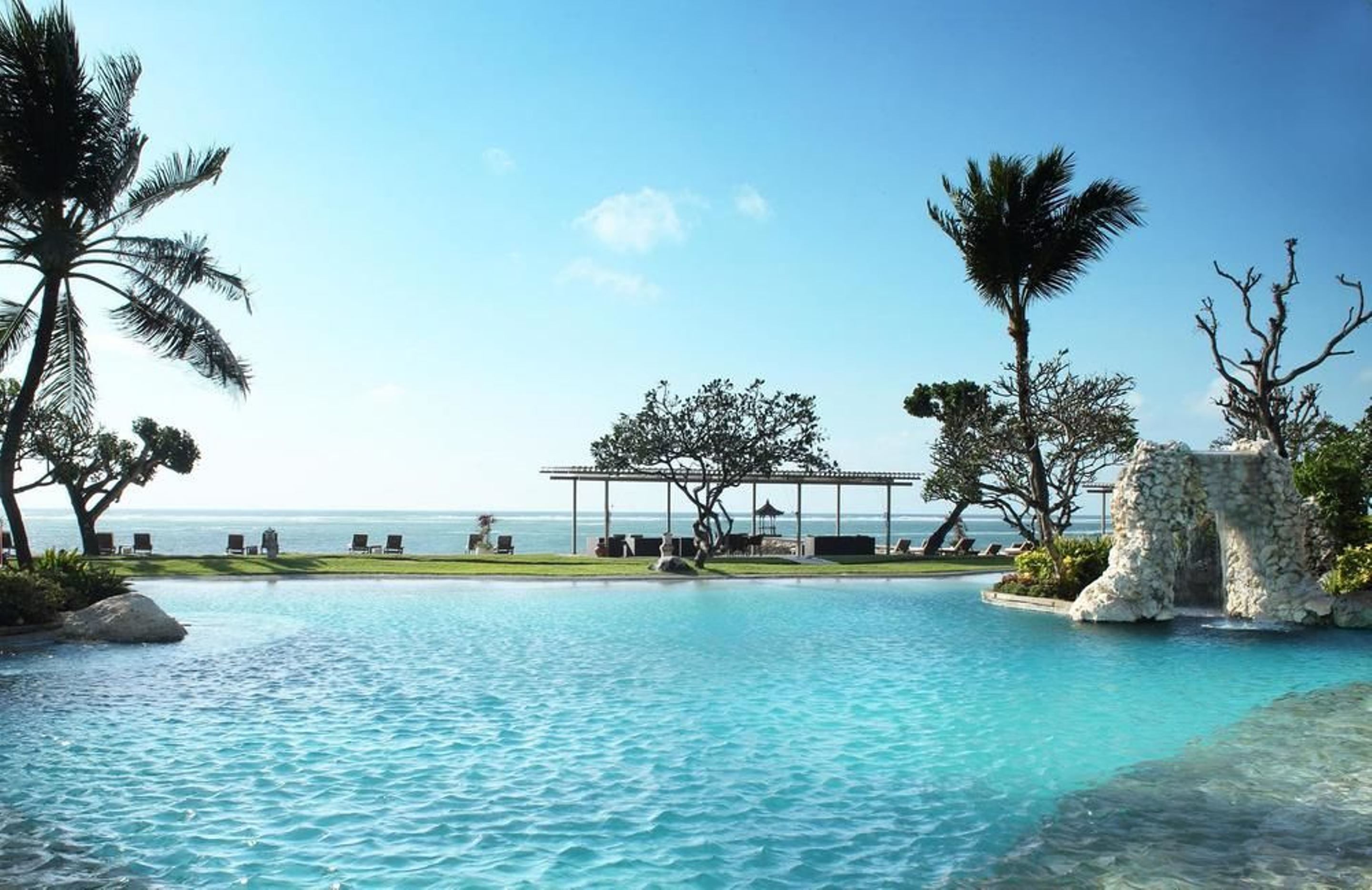 Hotel Nikko Bali Benoa Beach