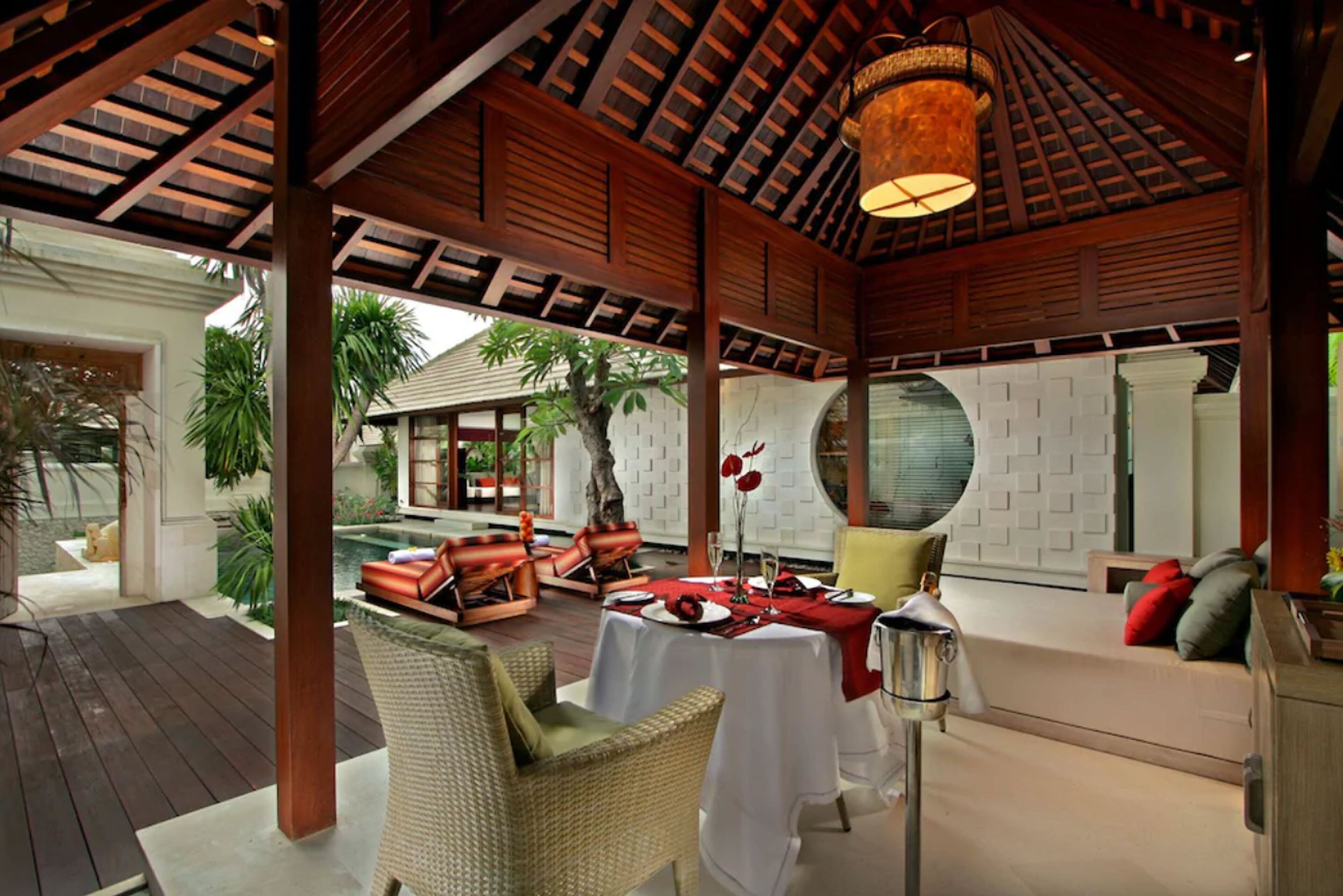 The Royal Santrian