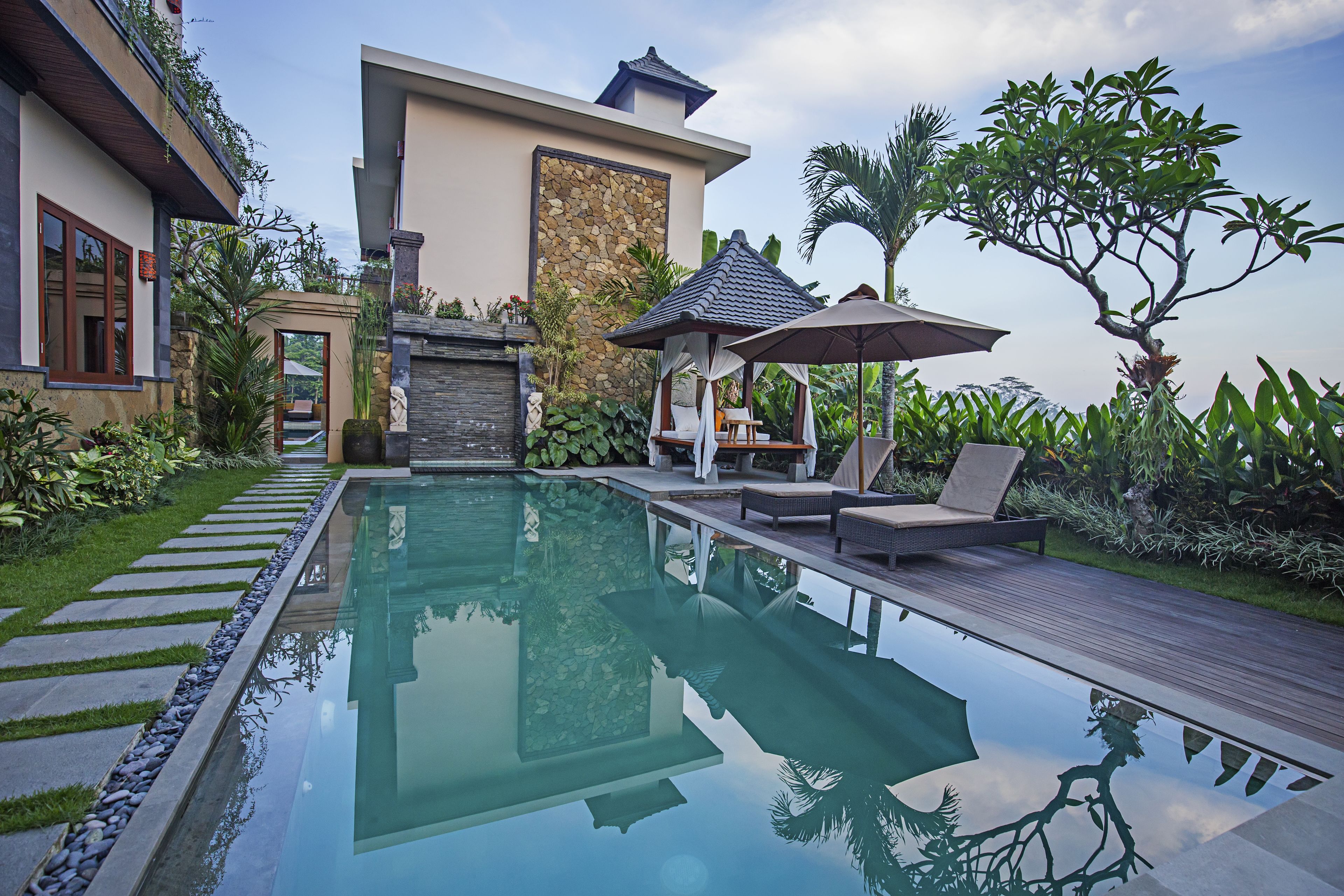 Alosta Luxury Private Villa