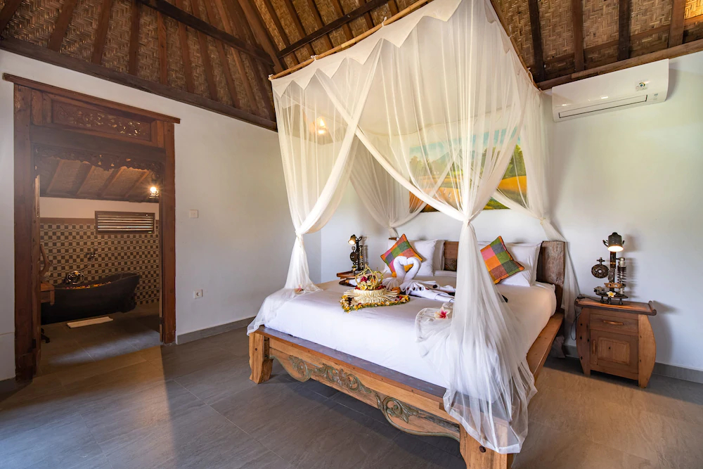 Nanang Antique Ubud Villa