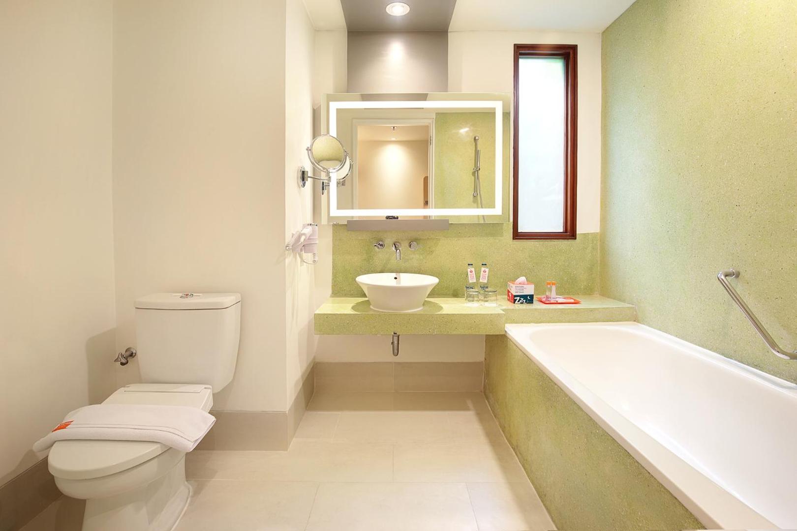 Harris Hotel Kuta Tuban Bali