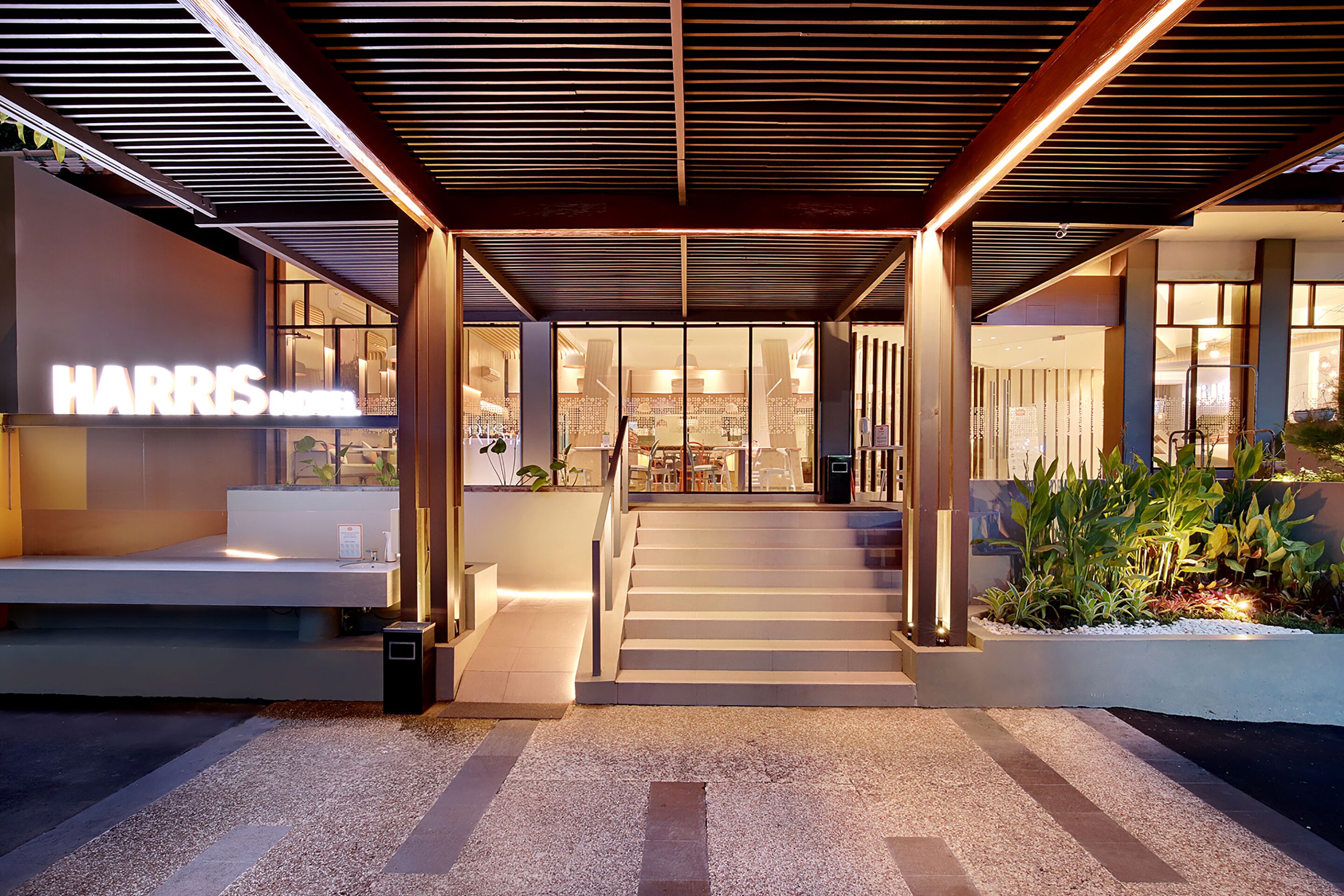 Harris Hotel Kuta Tuban Bali