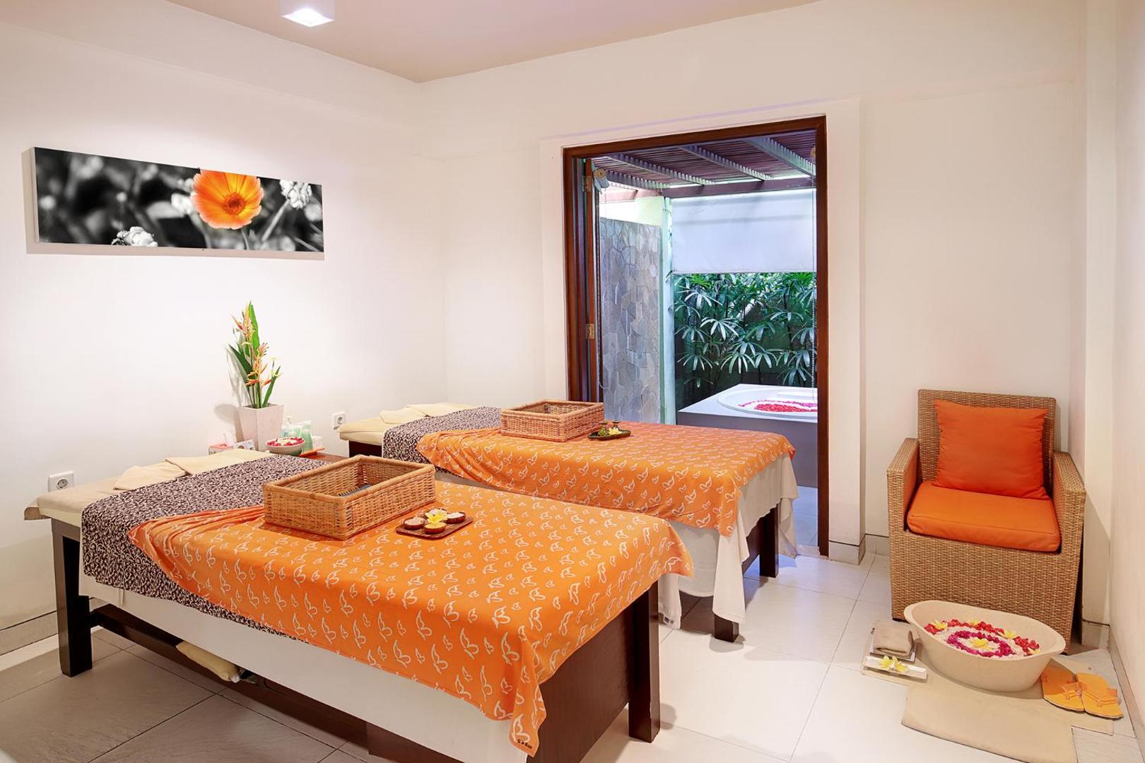 Harris Hotel Kuta Tuban Bali