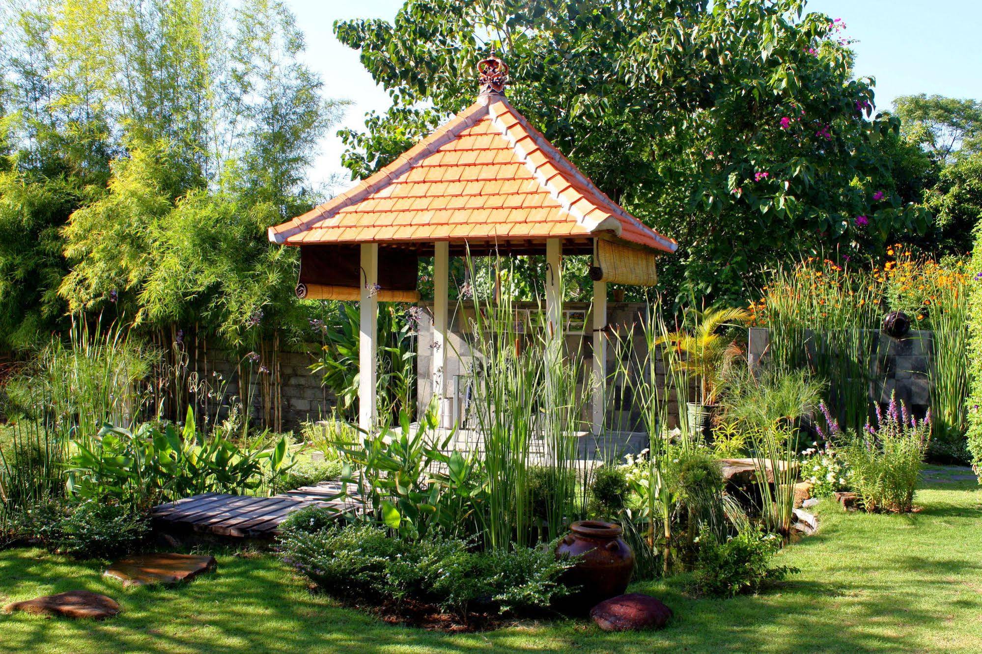 Bluehill Resort