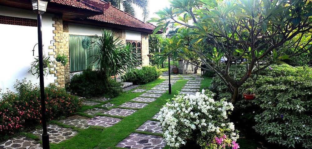 Bluehill Resort