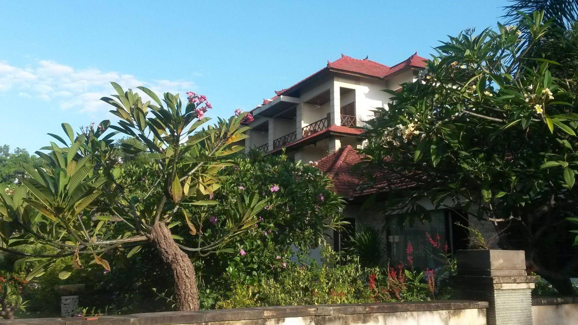 Bluehill Resort