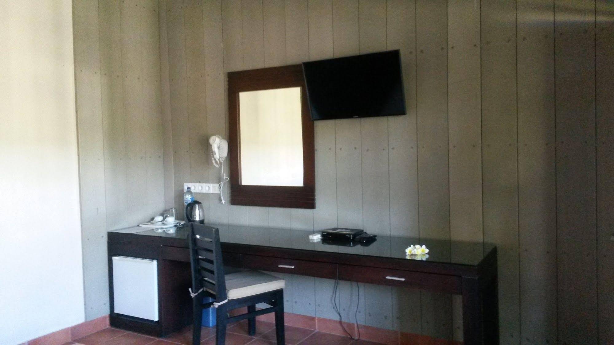 Bluehill Resort