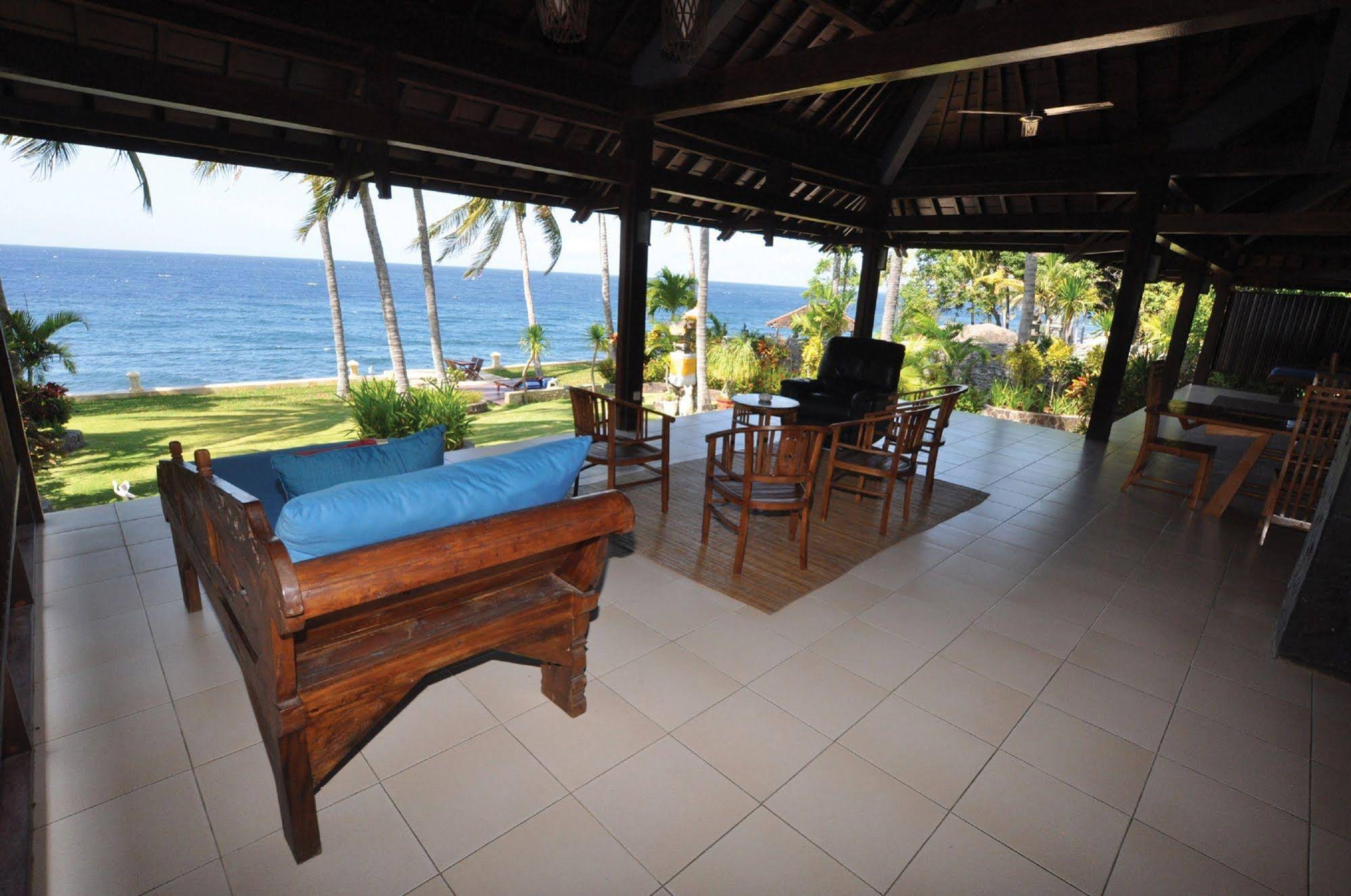Tulamben Wreck Divers Resort