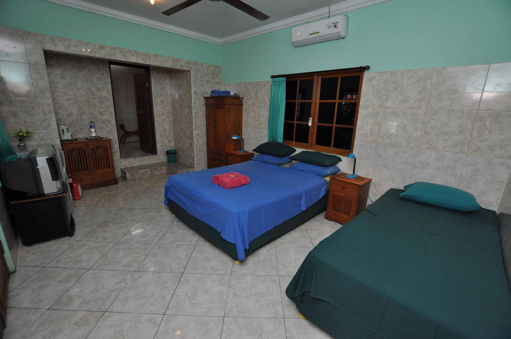 Tulamben Wreck Divers Resort