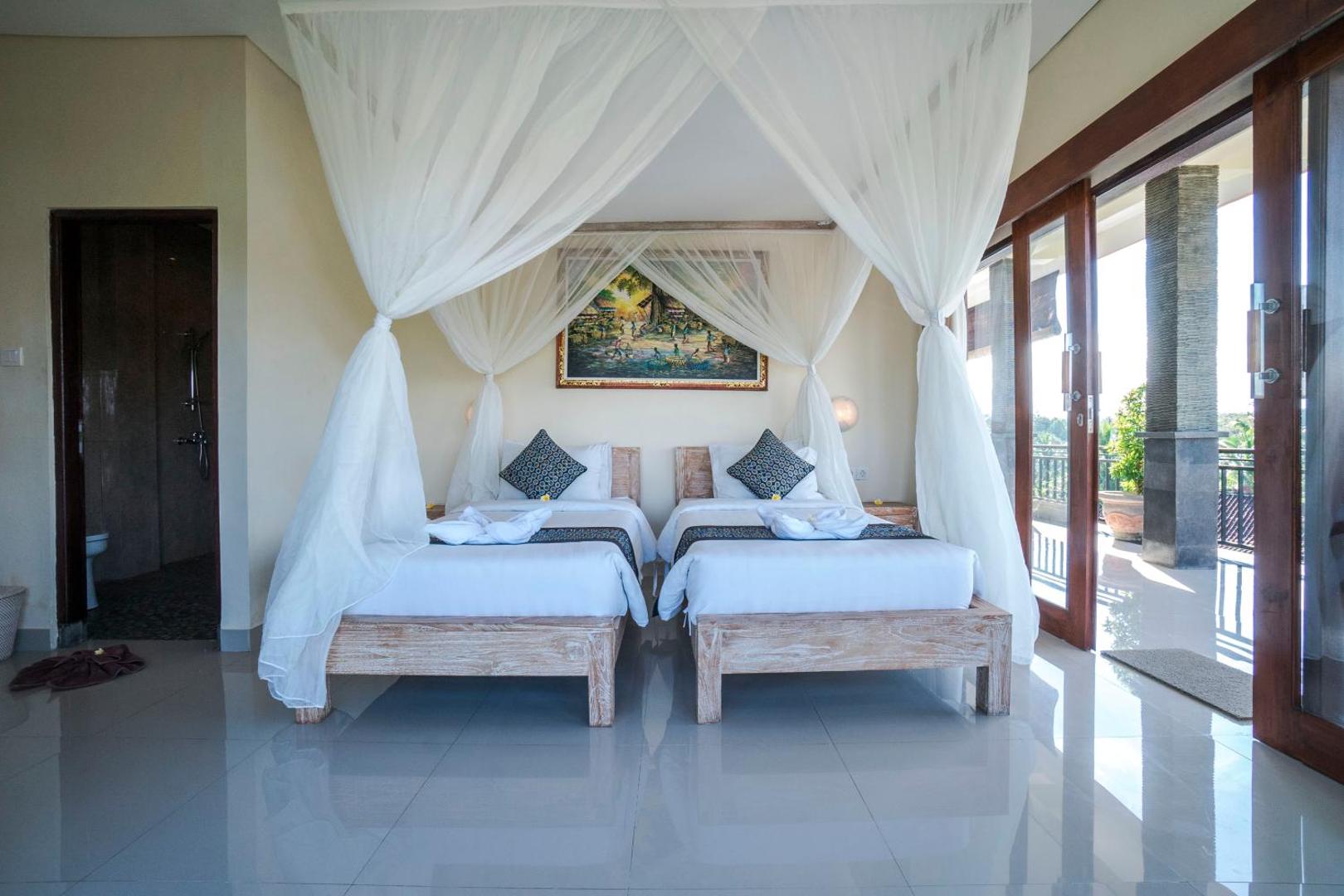 Adi Bisma Inn