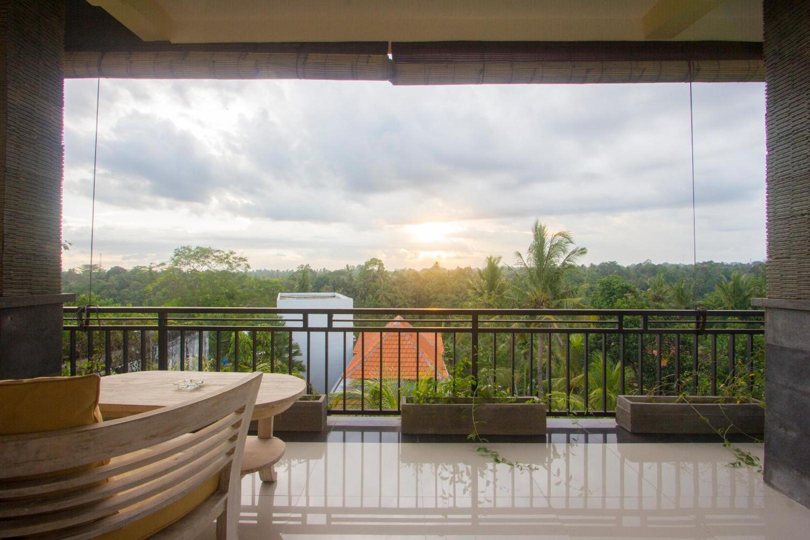 Adi Bisma Inn