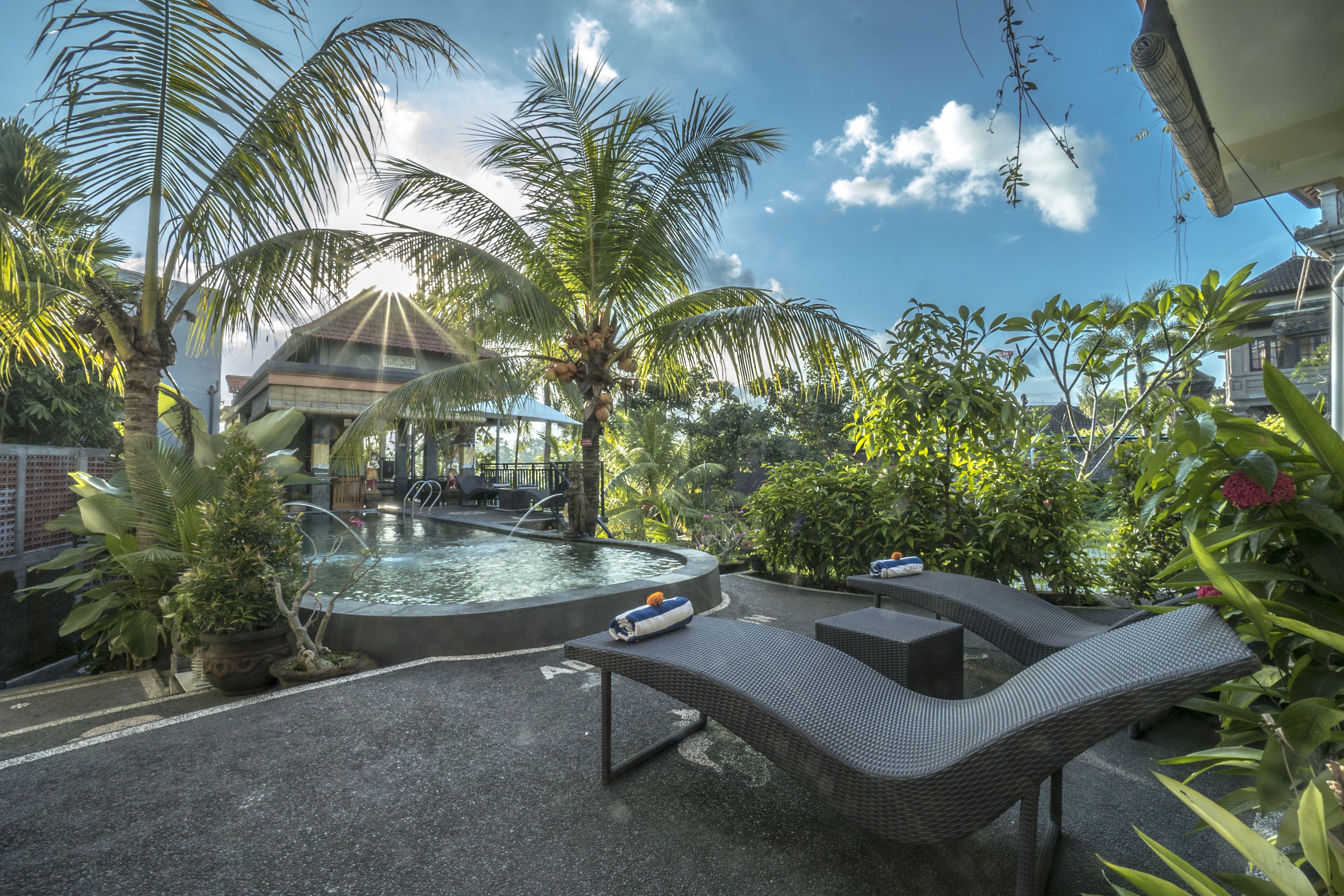 Adi Bisma Inn