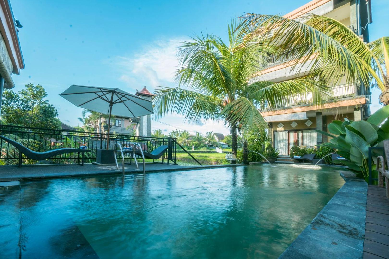 Adi Bisma Inn