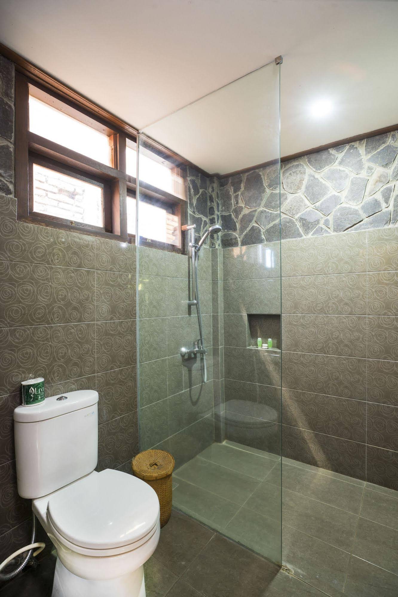 Adi Cottage