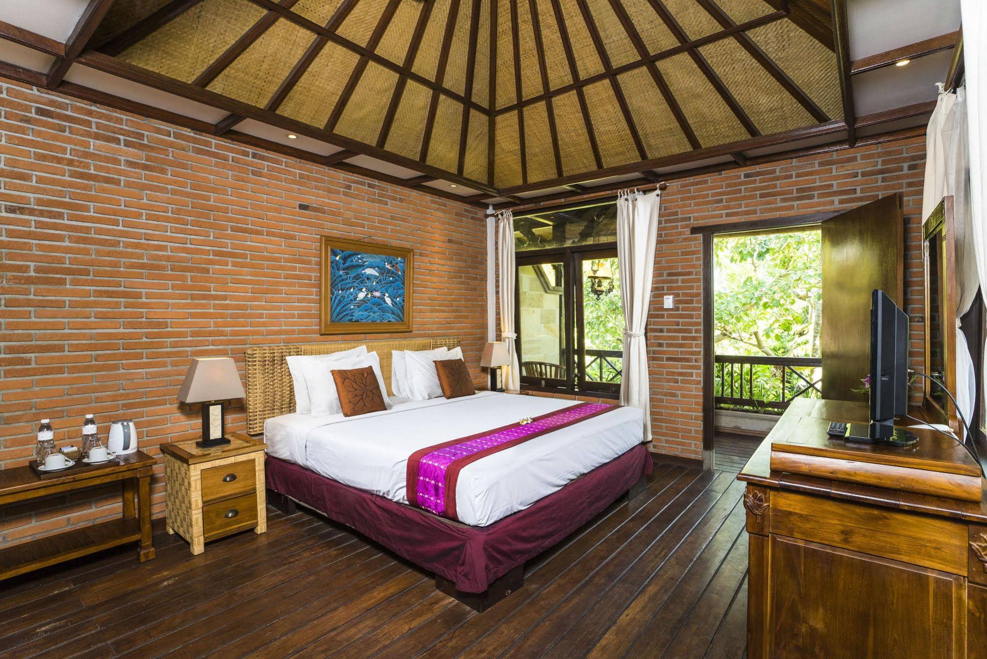Adi Cottage