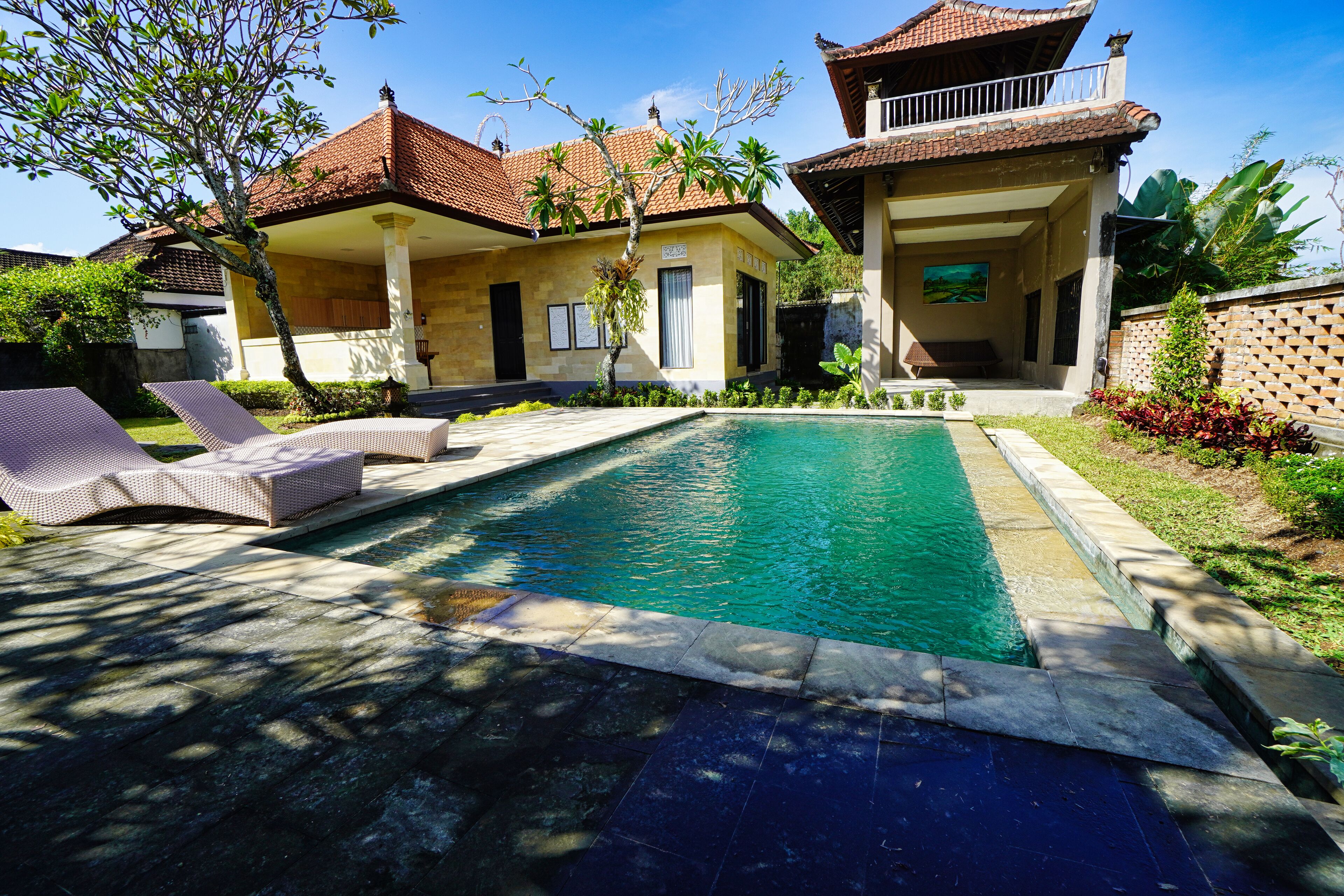 Adil Villa & Guest House
