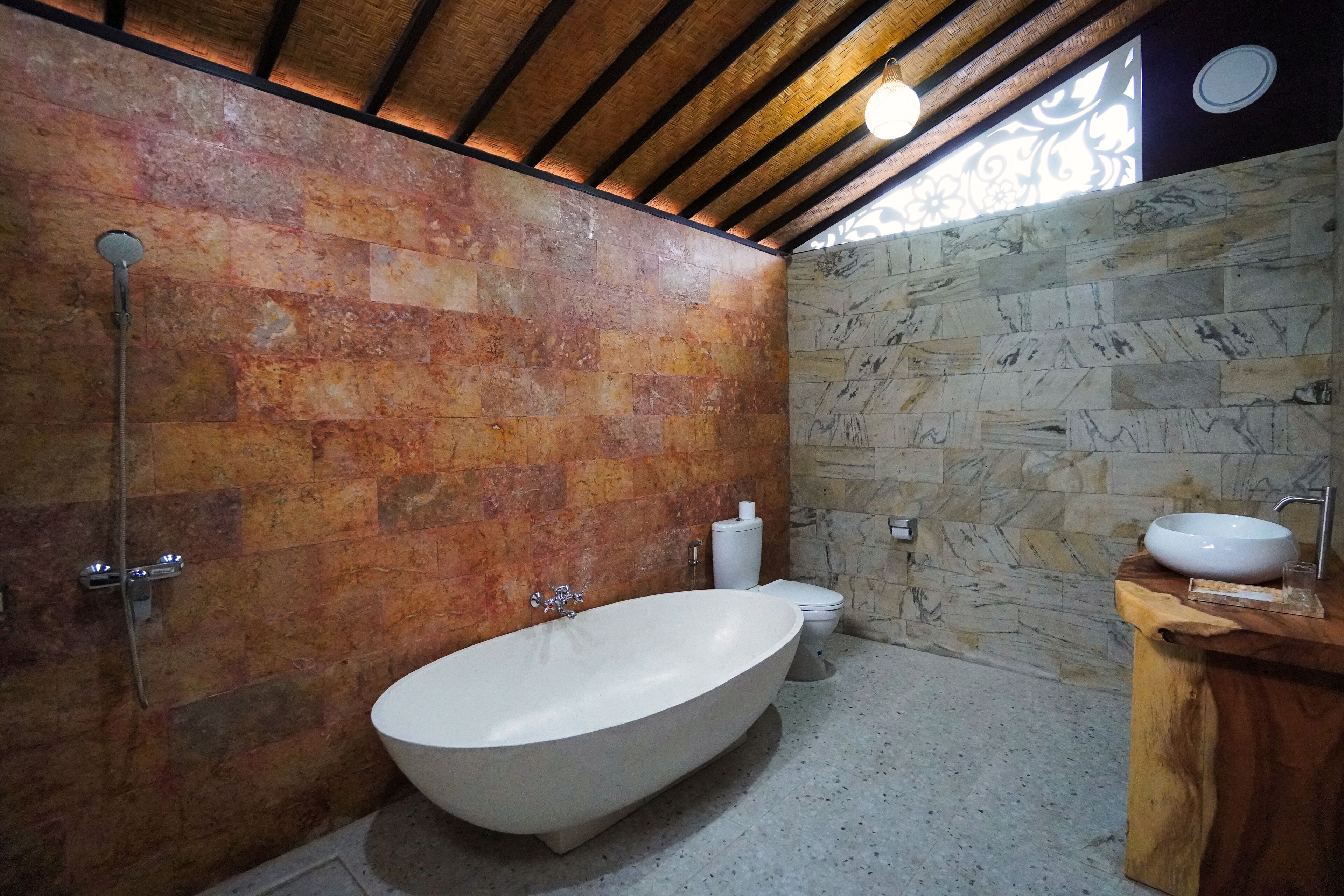 Adil Villa & Guest House