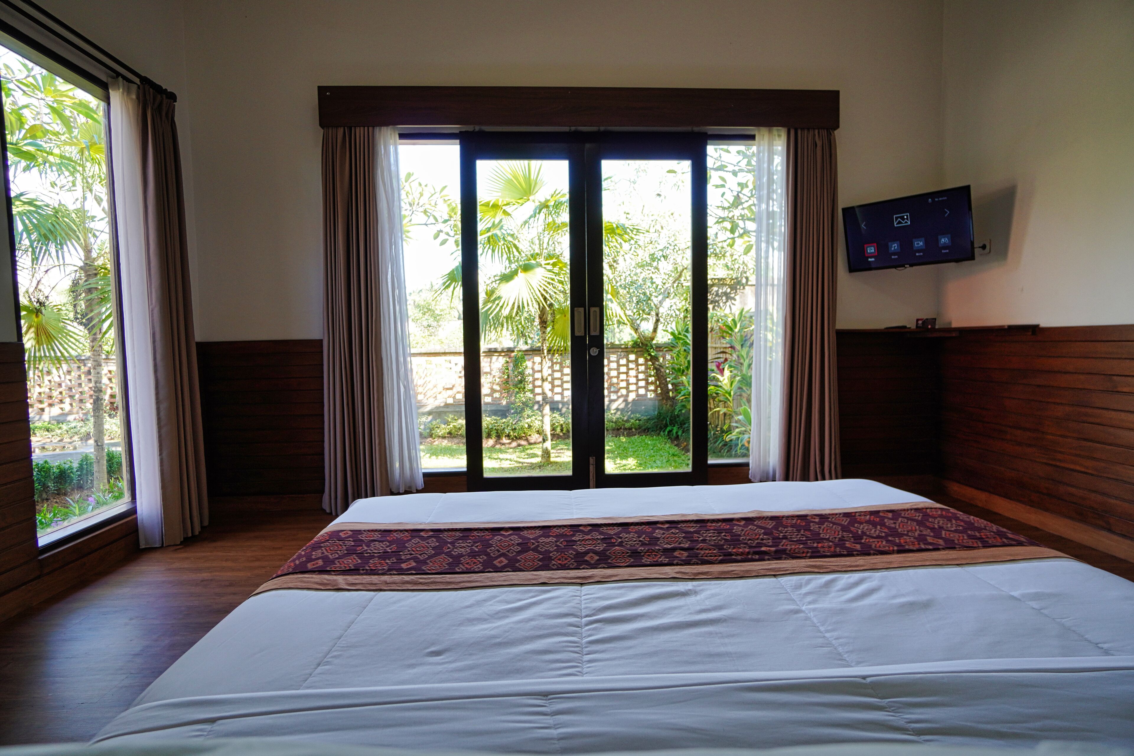 Adil Villa & Guest House