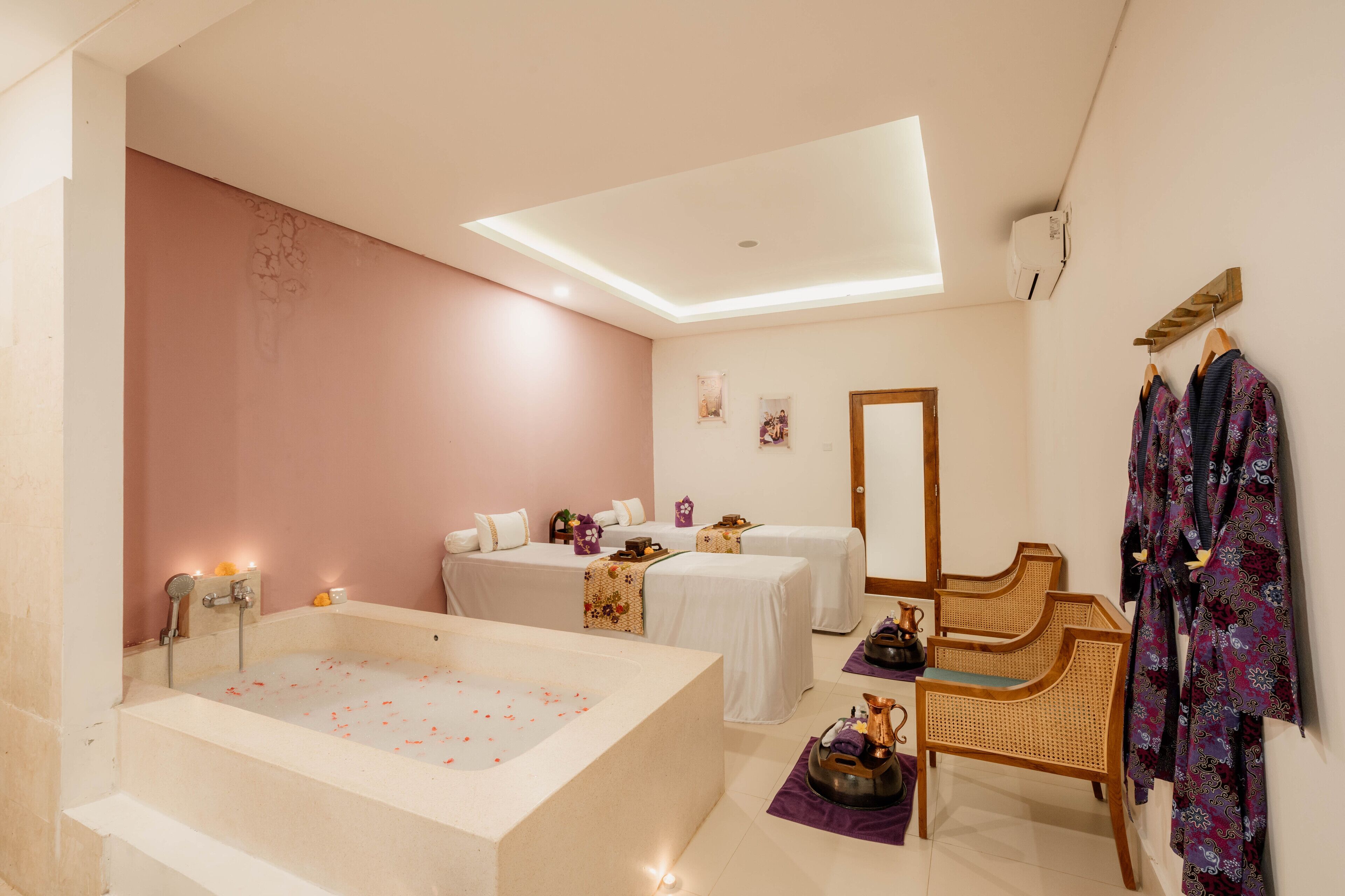 Alam Sembuwuk Resort Ubud