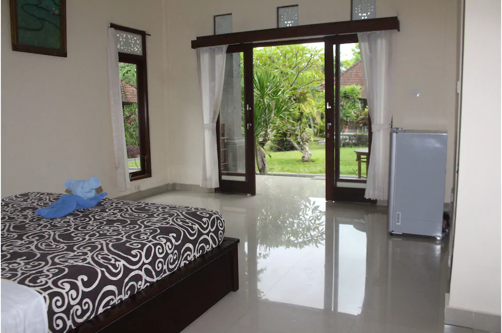 Alit Bungalow