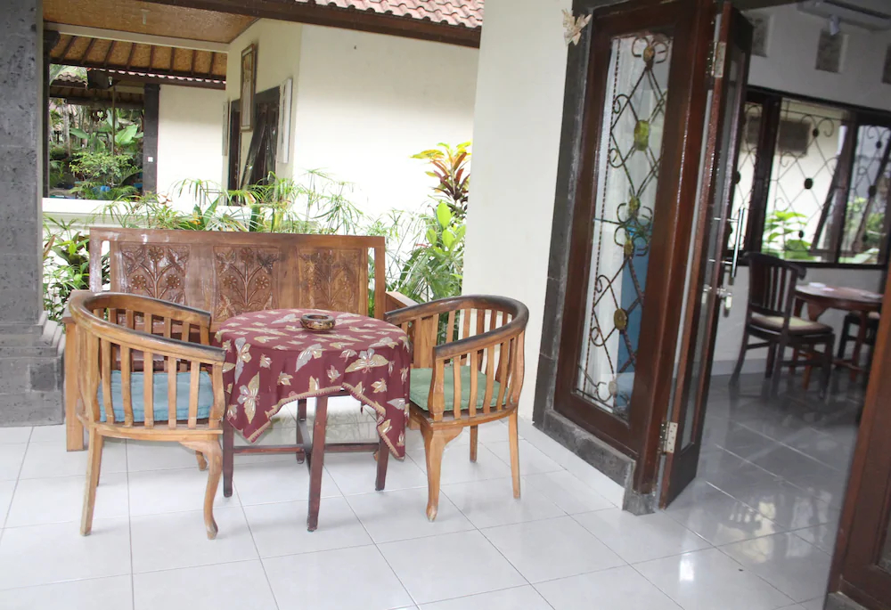Alit Bungalow