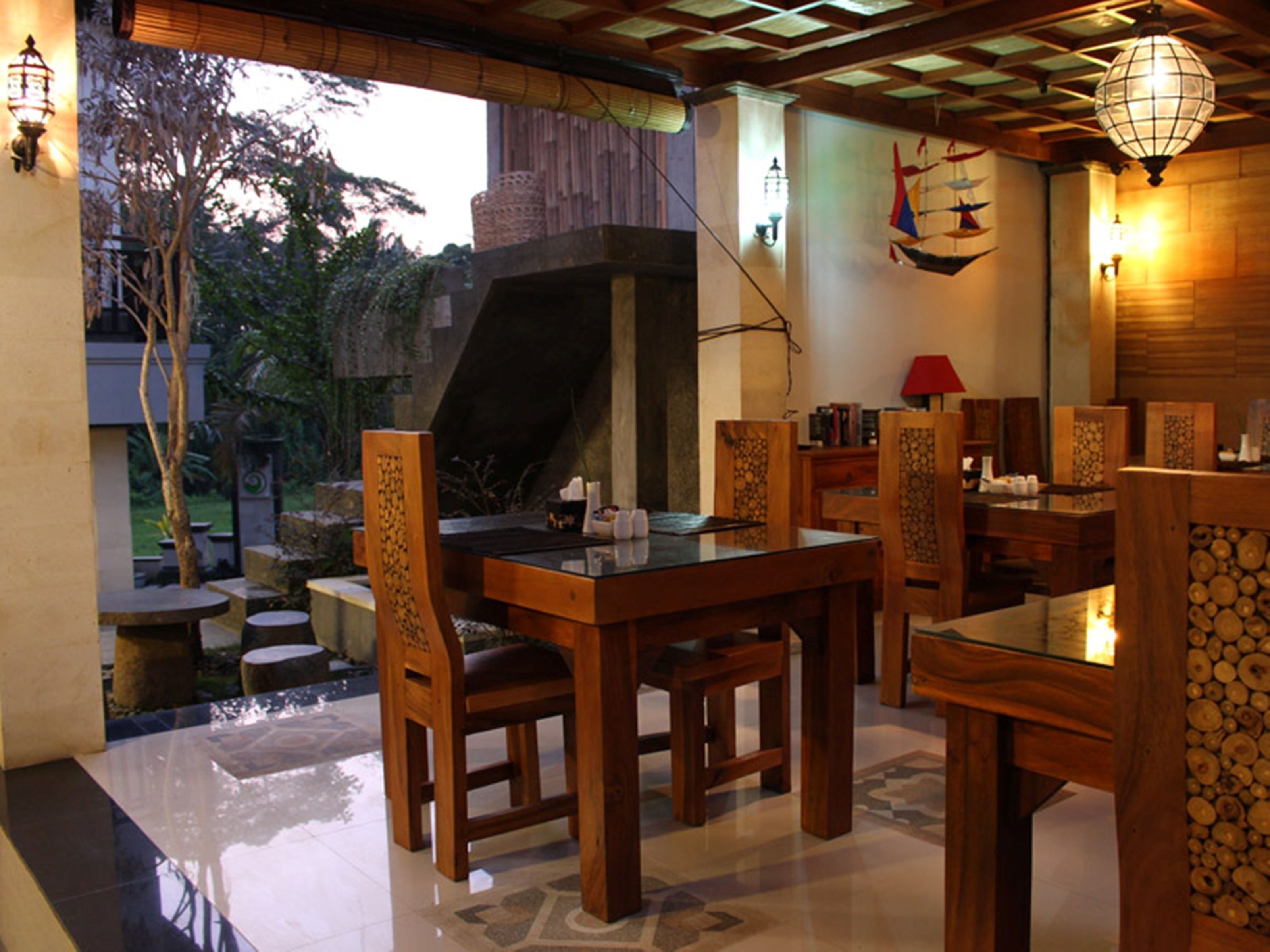 Amoya Inn