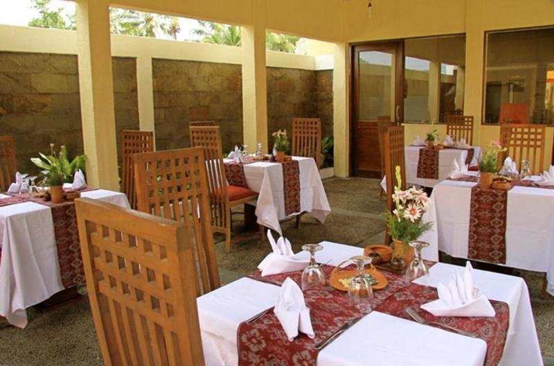Anini Raka Resort & Spa
