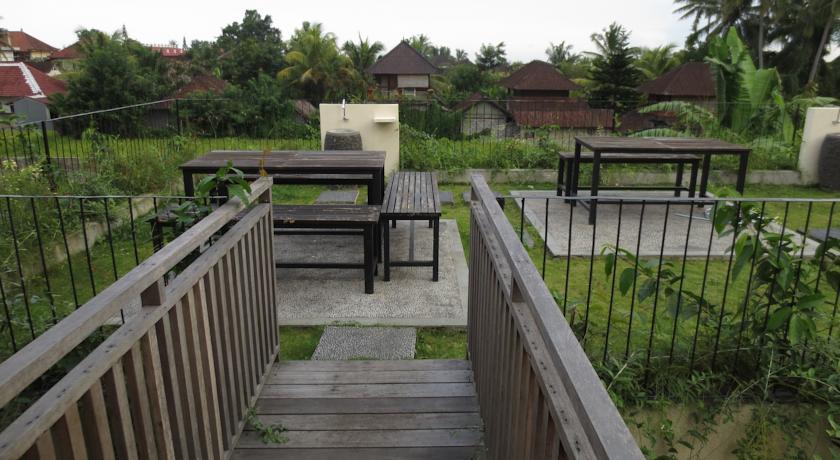 Anini Raka Resort & Spa