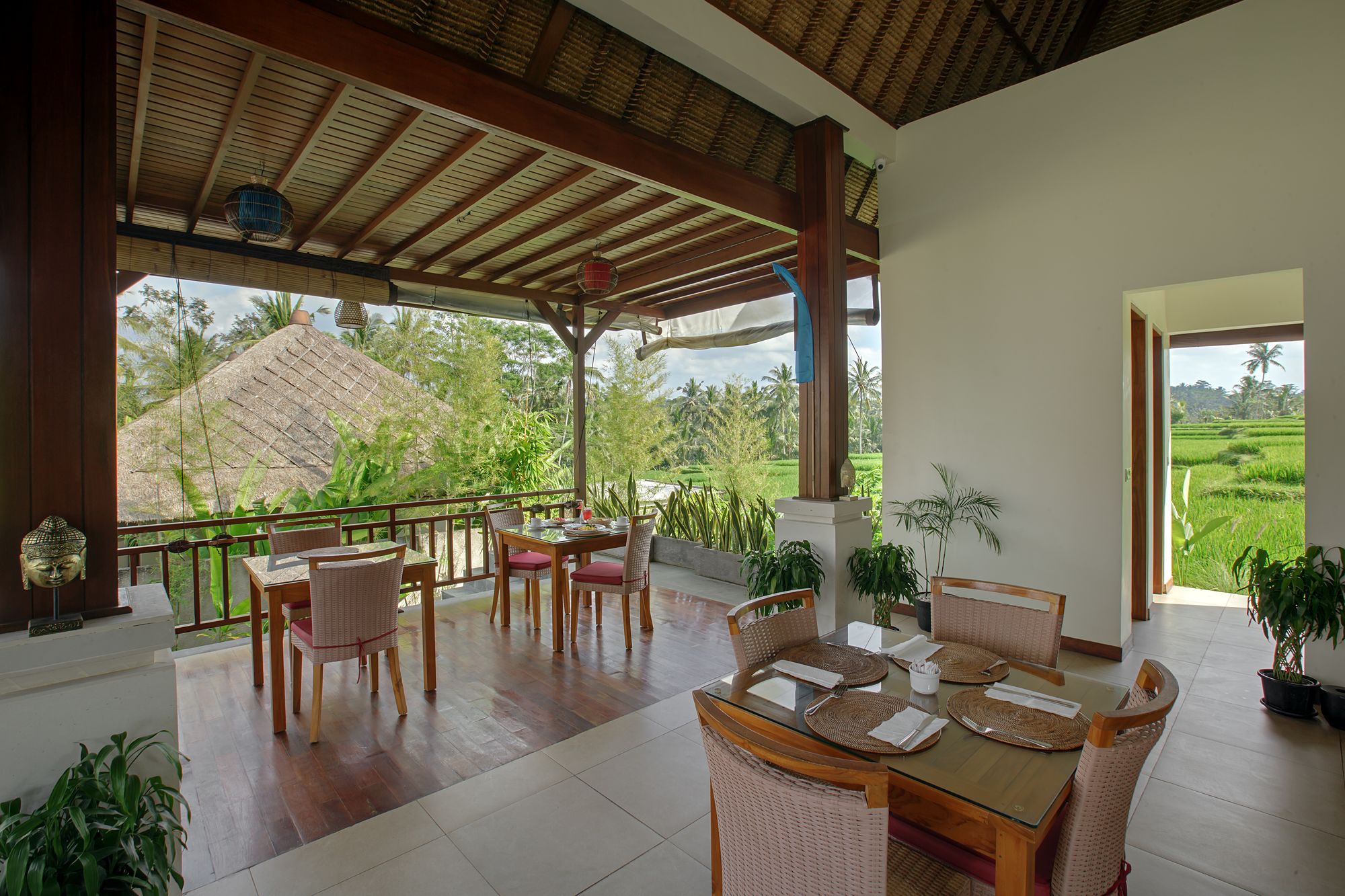 Anusara Luxury Villas
