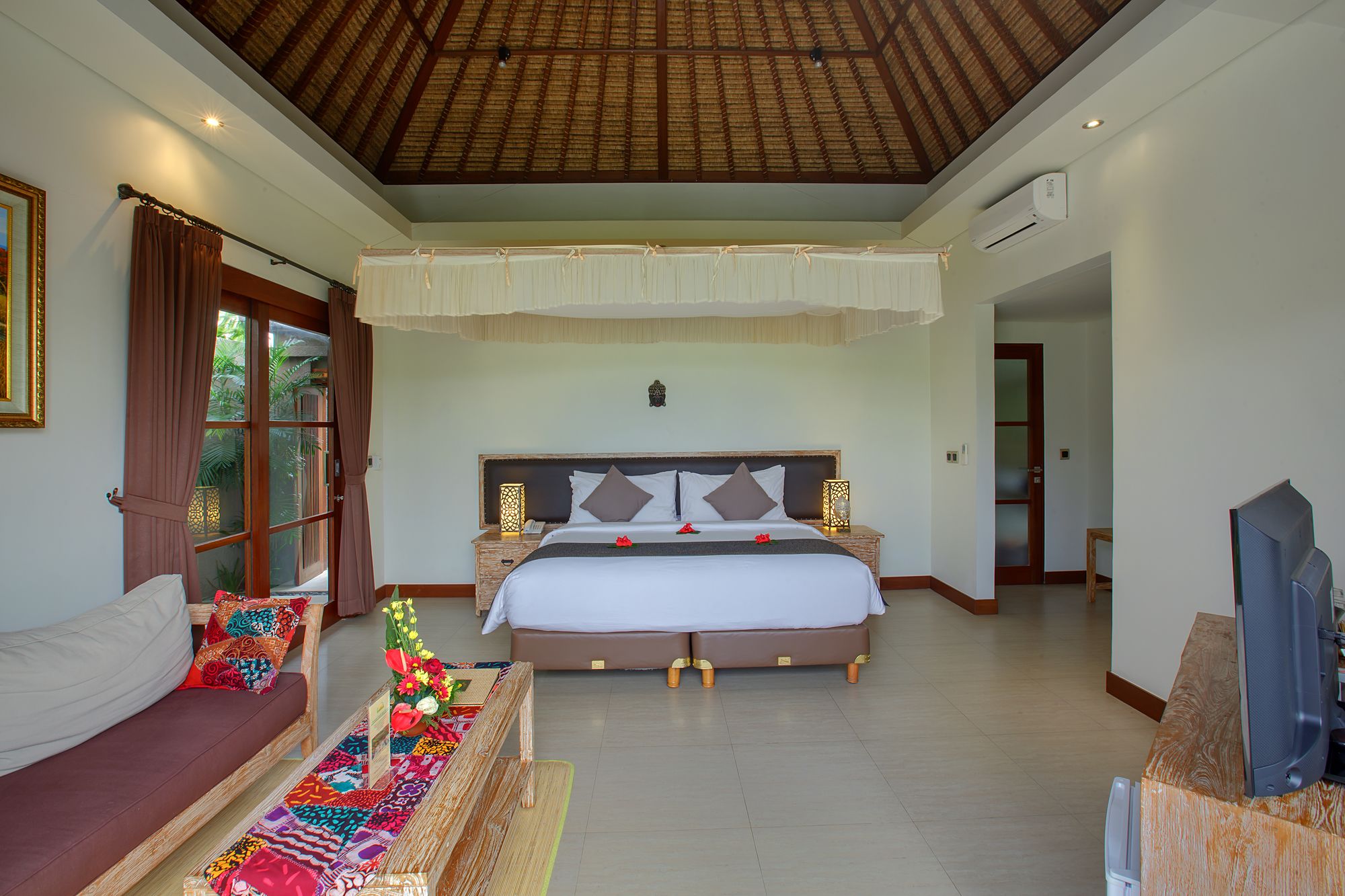 Anusara Luxury Villas