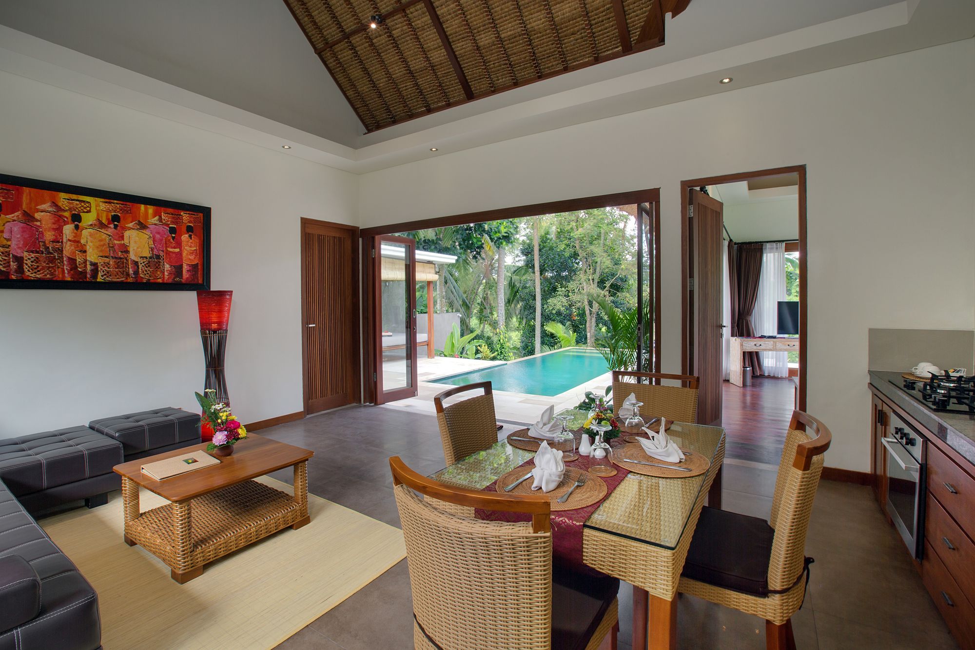 Anusara Luxury Villas
