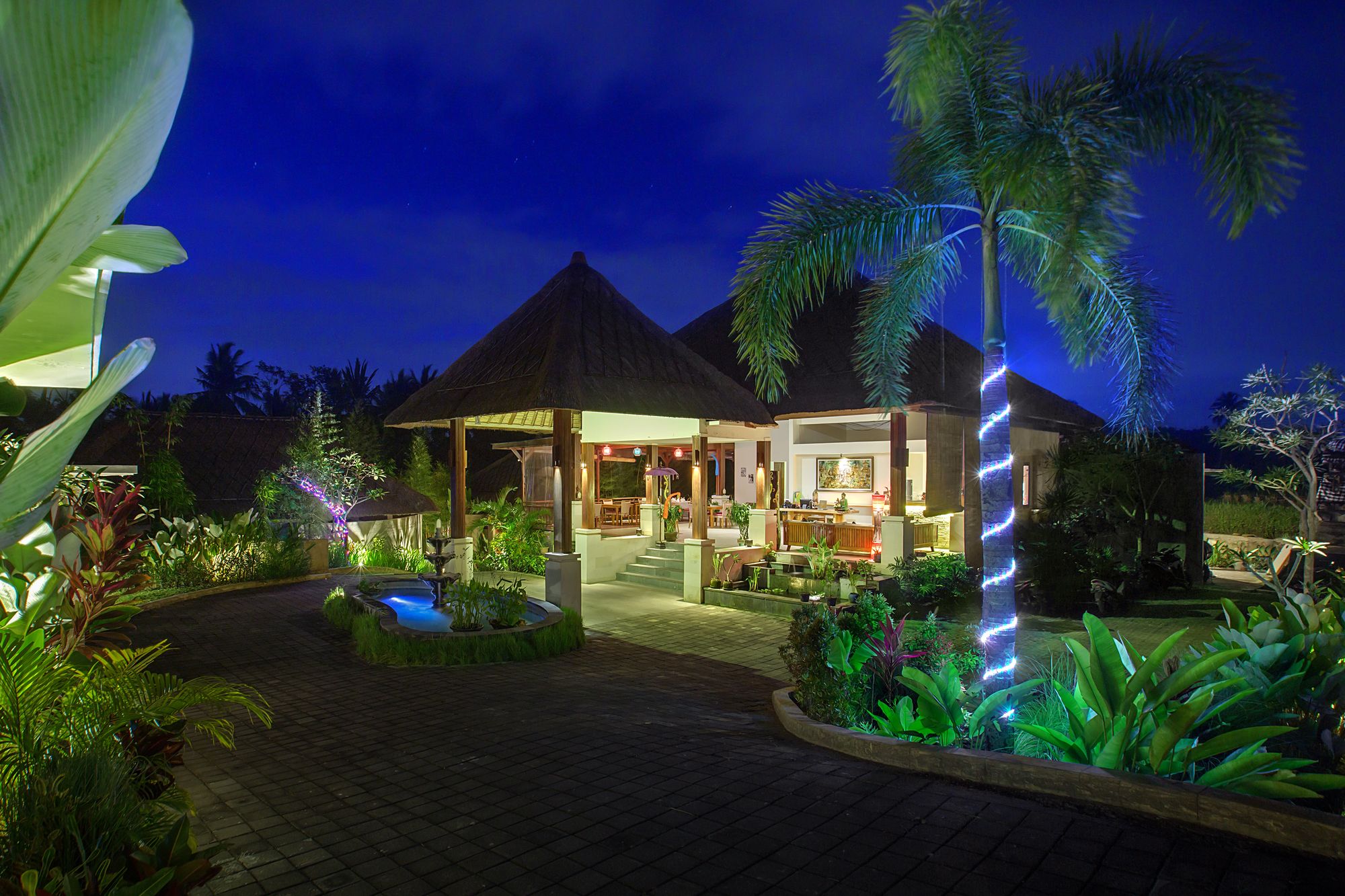 Anusara Luxury Villas