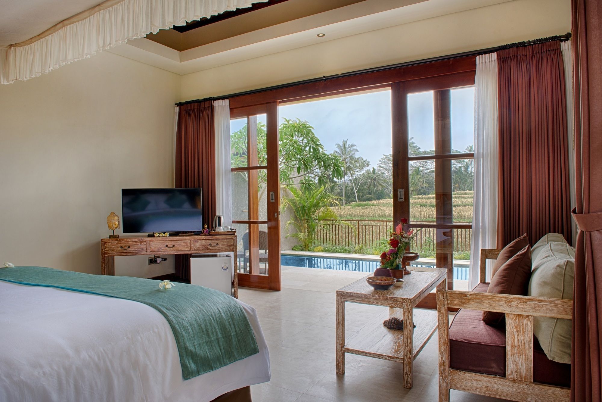 Anusara Luxury Villas